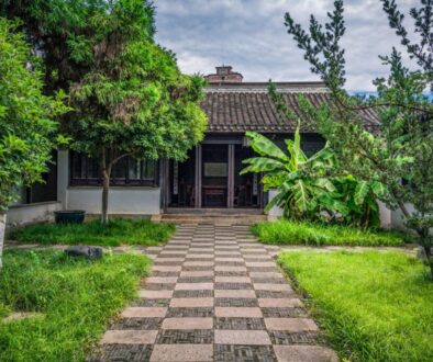 china-old-garden_1127-3660